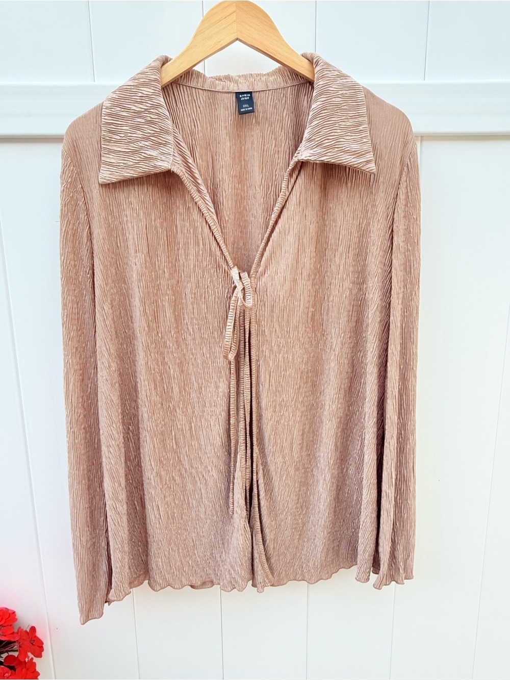 SHEIN Taupe Textured Tie-Front Blouse